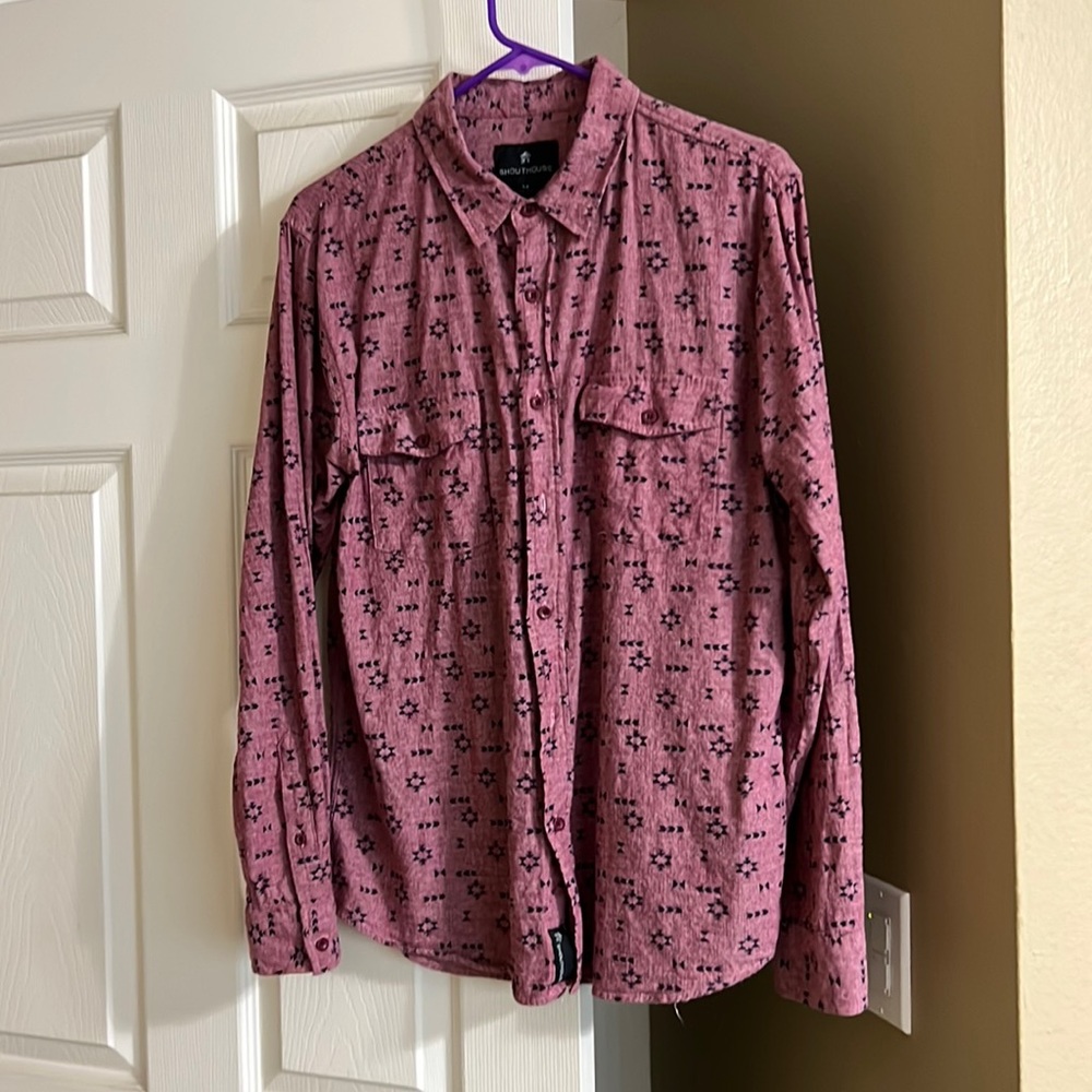 Mens long sleeve shirt with two pockets, cotton.